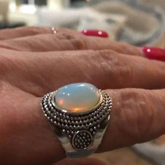 Oval Embellishment Silvery Moonstone Simulate Ring - Picture 6 of 14